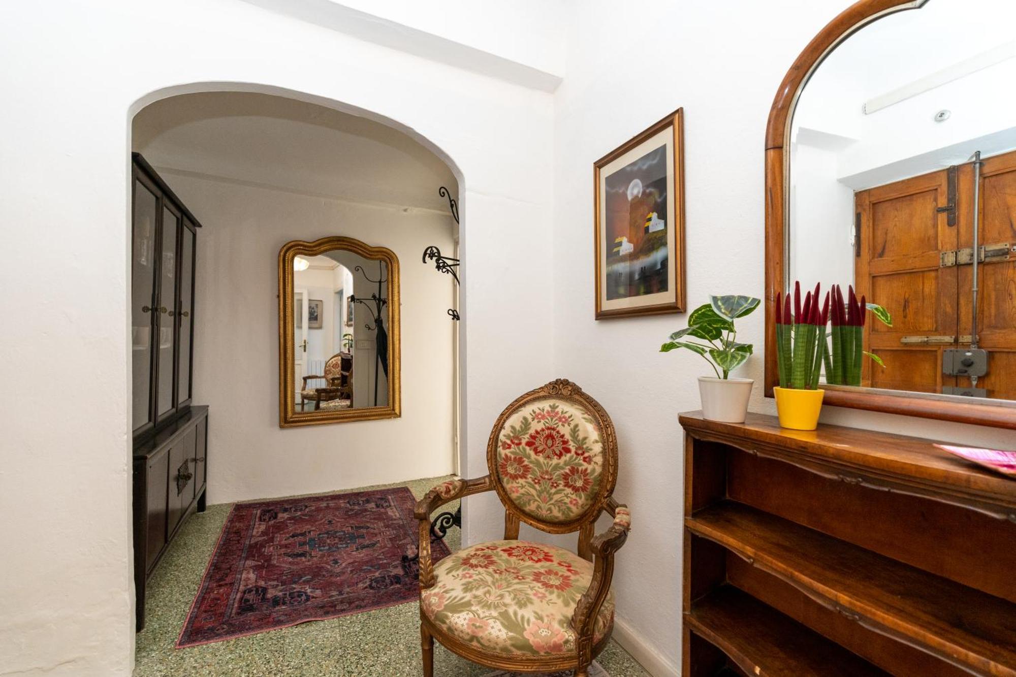 Historic Apt In The Center Of Lucca With Balcony Exterior foto